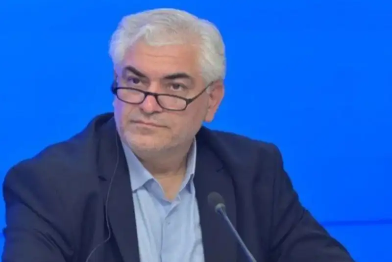 شیروی مدیرکل مطبوعات خارجی وزارت ارشاد درگذشت