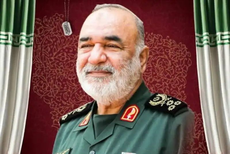 سپهبد شهید حسین سلامی: به لوله‌های تاد اعتماد نکنید