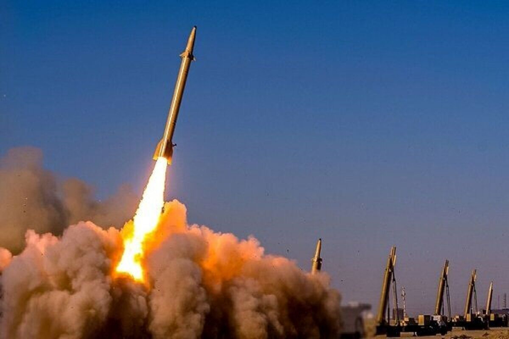 IRGC unleashes 'super-heavy multi-warhead' missiles during 66th wave of Op. True Promise 4