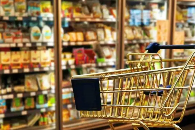 امکان خرید نسیه با ضمانت یارانه نقدی فراهم شد