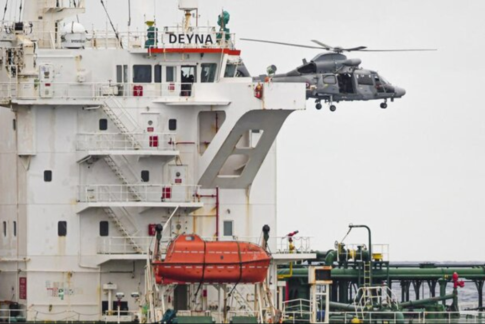 توقیف یک نفتکش روسی توسط فرانسه