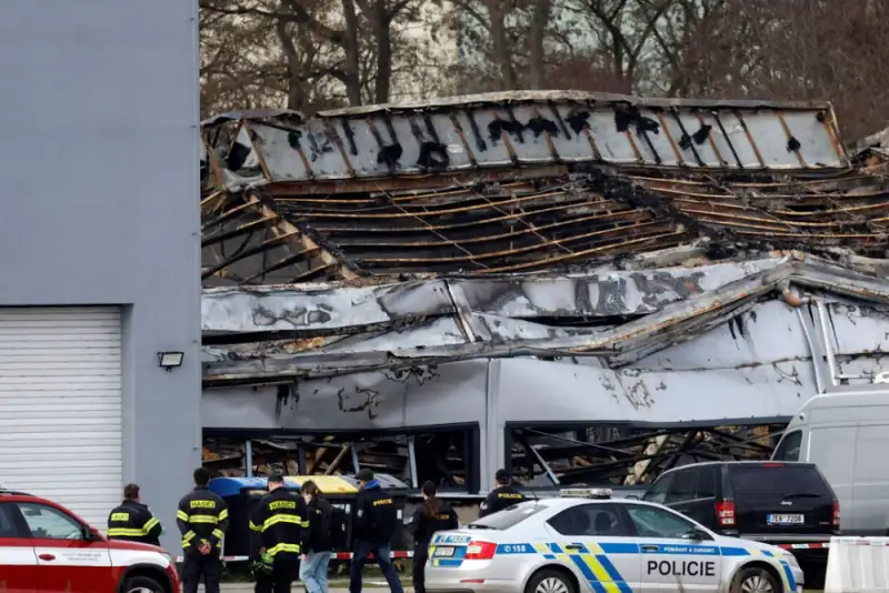 آتش‌سوزی یک کارخانه مرتبط با رژیم‌صهیونیستی در جمهوری چک + عکس