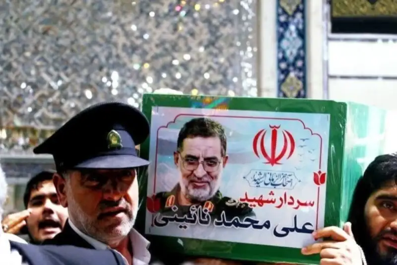 پیکر سردار شهید نائینی در حرم حضرت معصومه(س) تشییع شد