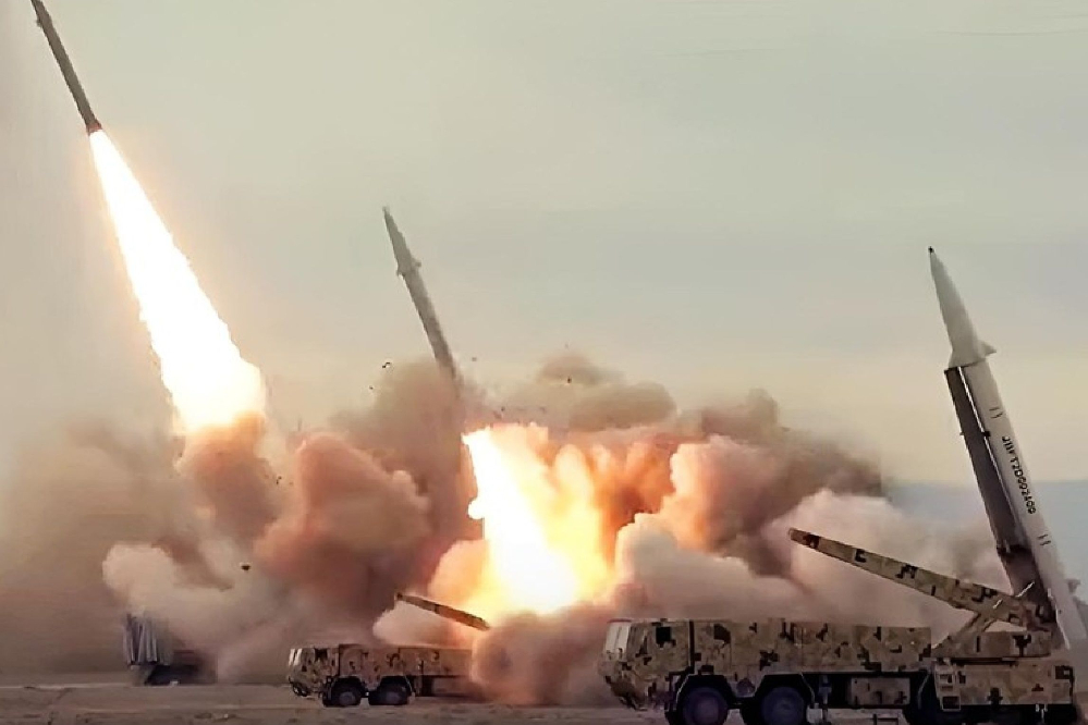 اجرای موج 72عملیات وعده صادق 4/ شب هولناک اسرائیل پس از اصابت موشک ایران به دیمونا و عراد