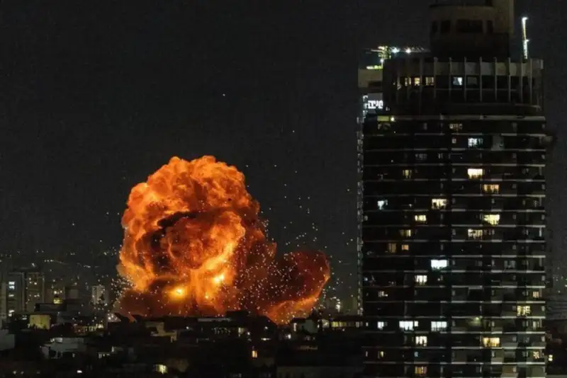 مقام ایرانی: تعرض به زیرساخت‌های ما  برابر با نابودی زیرساخت‌های حیاتی دشمن است