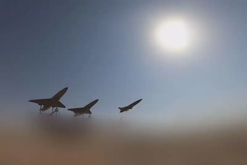 حمله موفق ارتش ایران به فرودگاه بن گوریون با پهپاد پیشرفته آرش 2