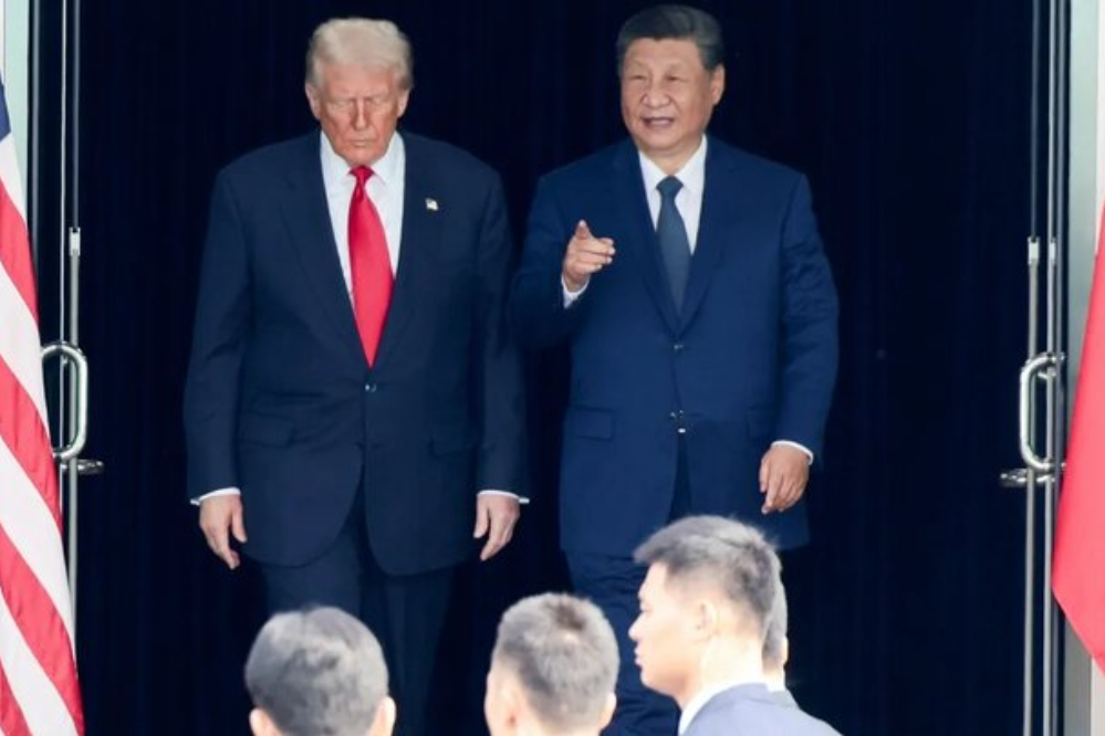 افشاگری پالتیکو درباره دیدار ترامپ و شی جینپینگ و ارتباط آن با جنگ علیه ایران