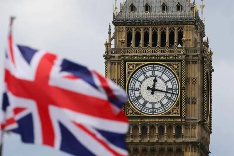 انگلیس: پایان سریع جنگ به نفع جهان است