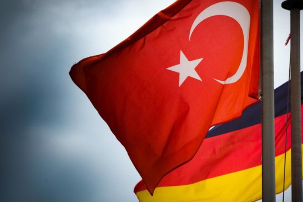 گفتگوی وزرای خارجه ترکیه و آلمان درباره پایان جنگ در ایران