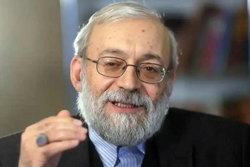 لاریجانی: کشورهای منطقه از اشتباهات خود درس بگیرند