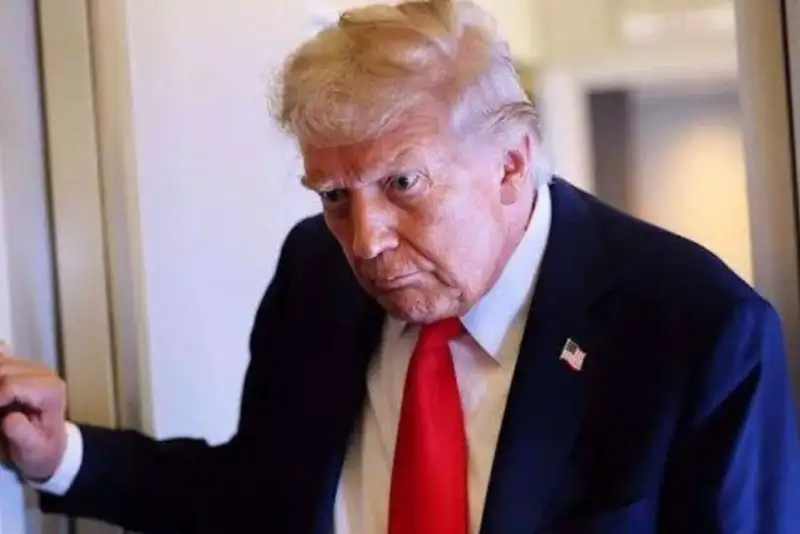 چاک شومر: ترامپ گیج شده و از پس جنگ برنمی آید