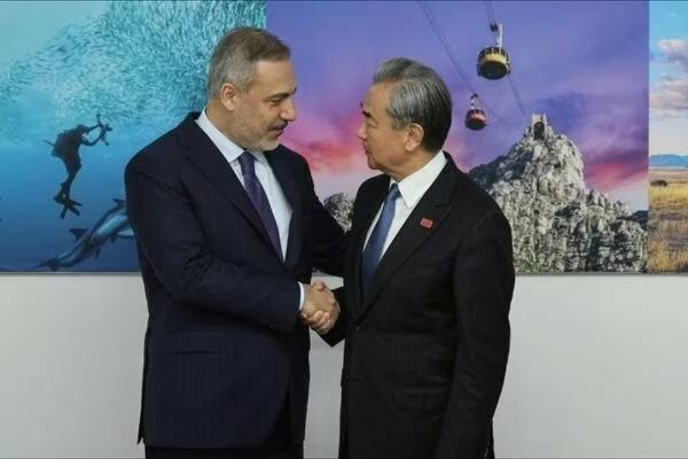 تماس تلفنی وزیر امور خارجه چین و همتای ترکیه ای خود با محوریت ایران