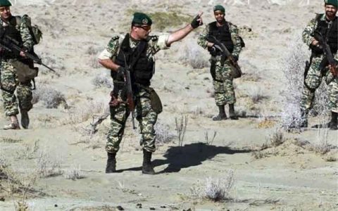 نوهد و صابرین آماده مقابله با آمریکایی‌ها