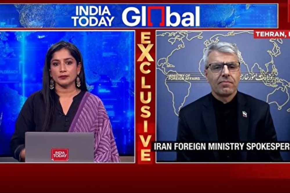 بقائی: تا هر زمانی که لازم باشد به دفاع از کشور ادامه می‌دهیم