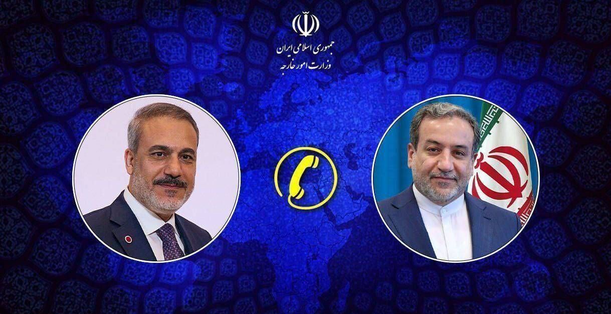 Araghchi: Simultaneous request for talks and deployment of troops is sign of contradiction in US behavior