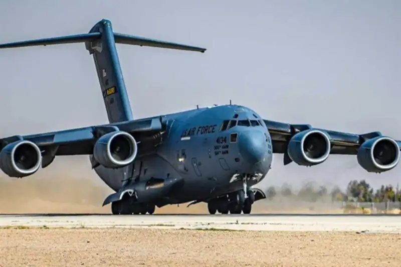 وضعیت اضطراری هواپیمای باری آمریکایی در کویت