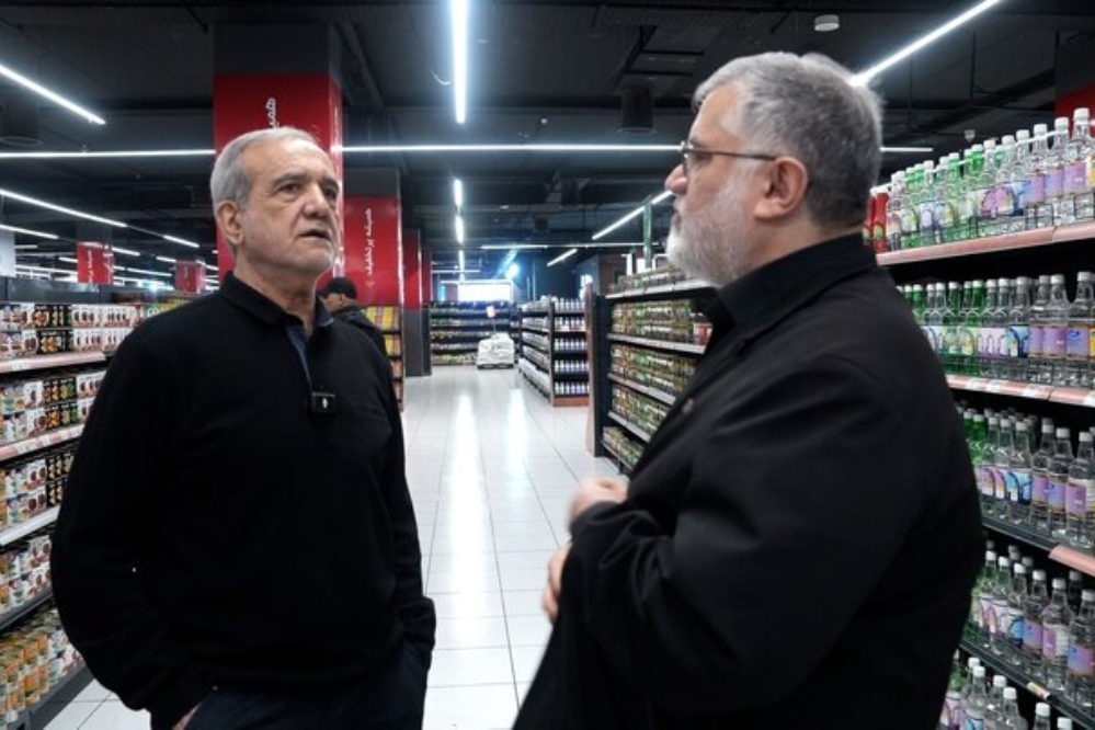 بازدید میدانی پزشکیان از زنجیره تأمین کالاهای اساسی در تهران