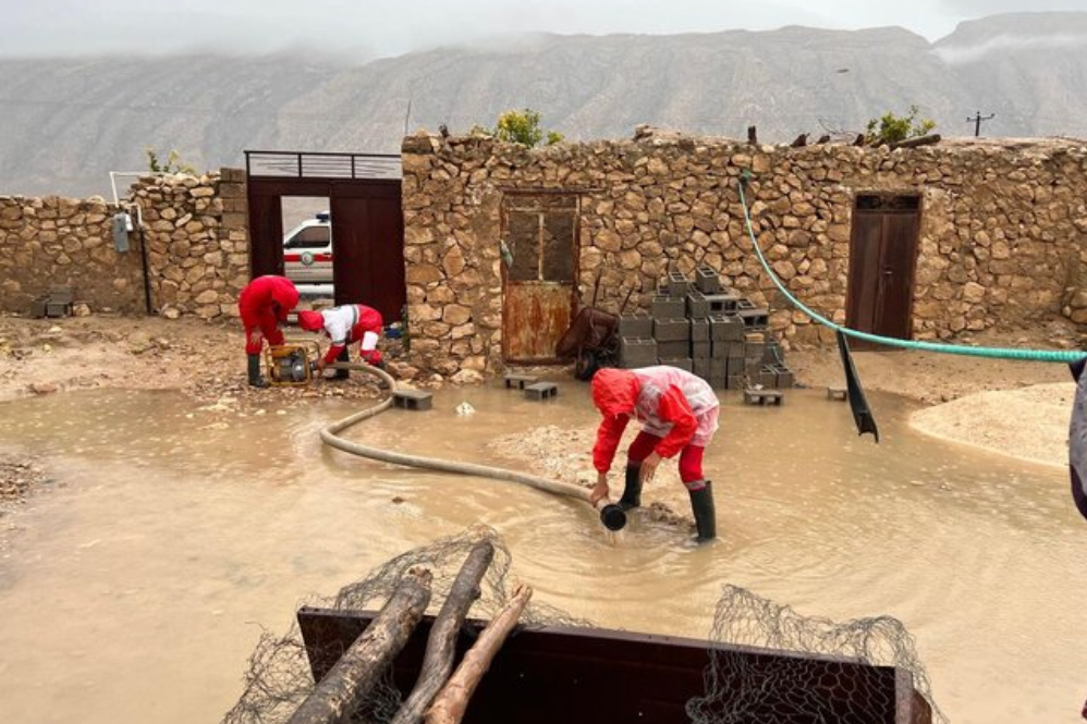 امدادرسانی هلال‌احمر به بیش از 2200 سیل‌زده