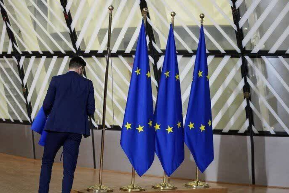 تلاش اتحادیه اروپا برای پایان دادن به جنگ از راه دیپلماسی