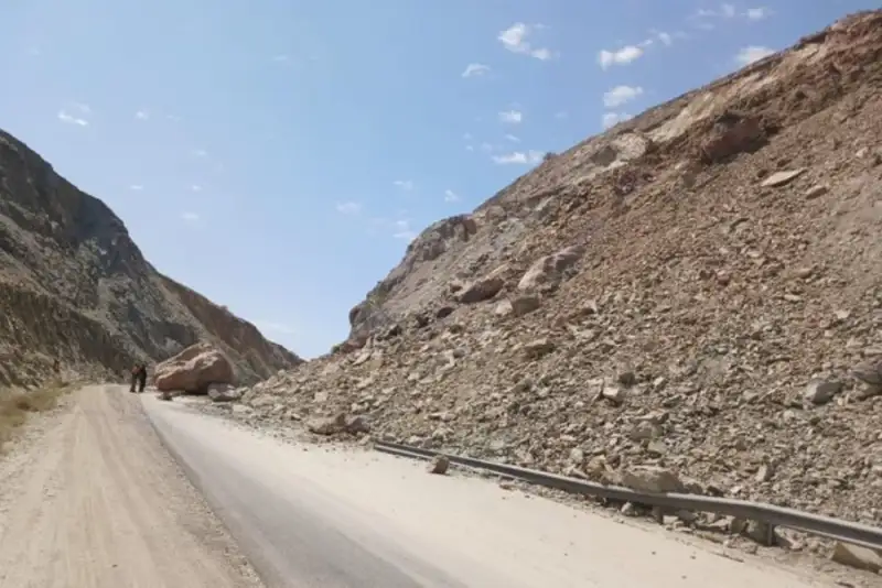 چرا محور ایلام - مهران مسدود شد؟