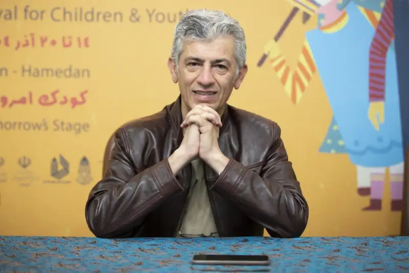 اشک شوق سیروس همتی از دیدن نجات افراد از زیر آوار