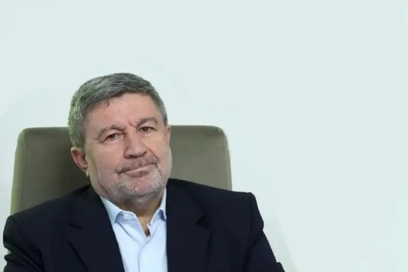 جزئیاتی از گفتگوی رئیس شورای اطلاع‌رسانی دولت با مدیرعامل فولاد مبارکه اصفهان