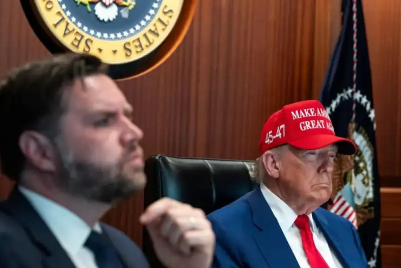 هاآرتص: معاون ترامپ خواهان پایان فوری جنگ با ایران است