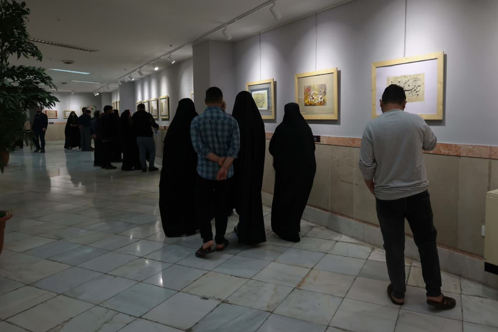 برپایی نمایشگاه دست خط‌های رهبر شهید انقلاب در موزه رضوی