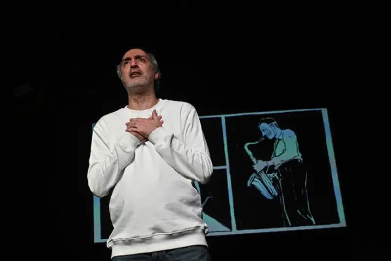 امیرمهدی ژوله: می‌ترسم فکر کنم به ترس بچه‌های میناب بین دو موشک