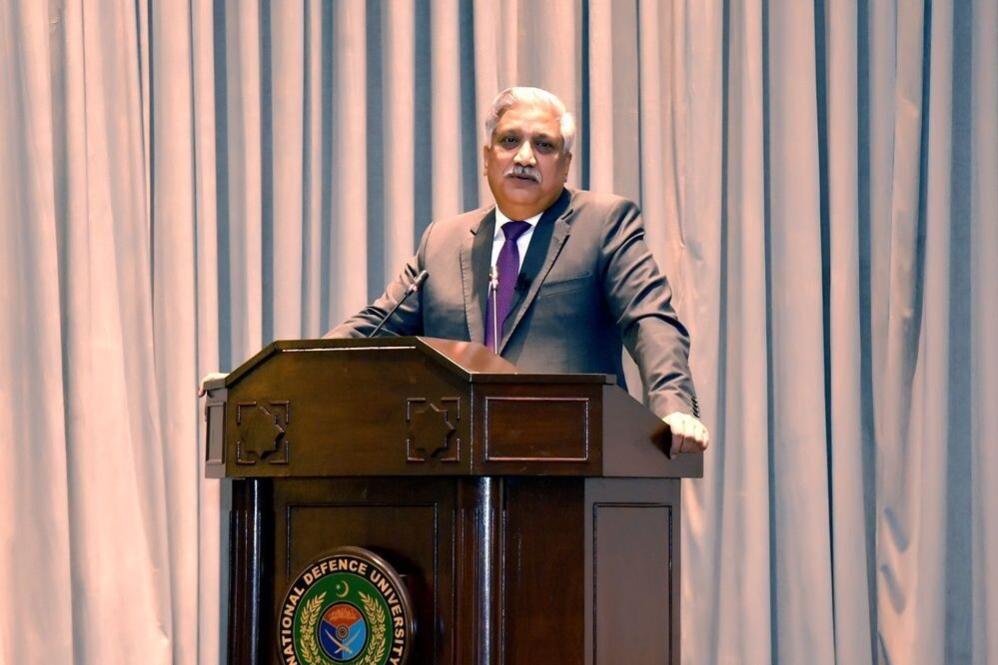 ژنرال پاکستانی: توان دفاعی ایران جهان را شگفت‌زده کرده است