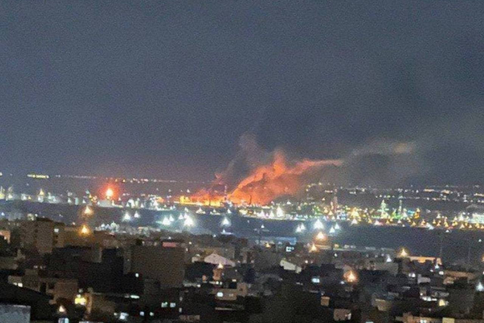 آخرین جزییات حمله دشمن آمریکایی-صهیونی/ حمله به یکی از واحدهای پتروشیمی تبریز