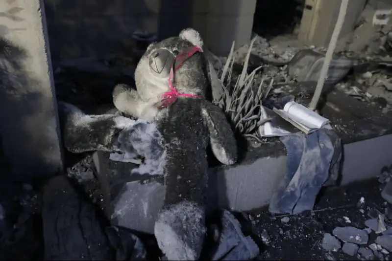 آخرین جزییات حمله دشمن آمریکایی-صهیونی/ حمله به یک شهر بازی در اصفهان و 4 نقطه در قم