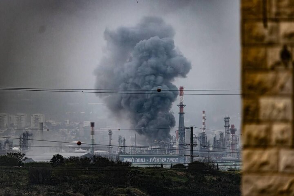 اعتراف صهیونیست‌ها به آسیب دیدن تأسیسات نفتی حیفا