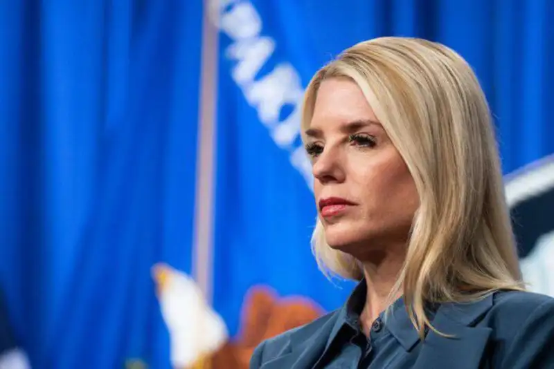 ترامپ وزیر دادگستری و دادستان کل آمریکا را برکنار کرد