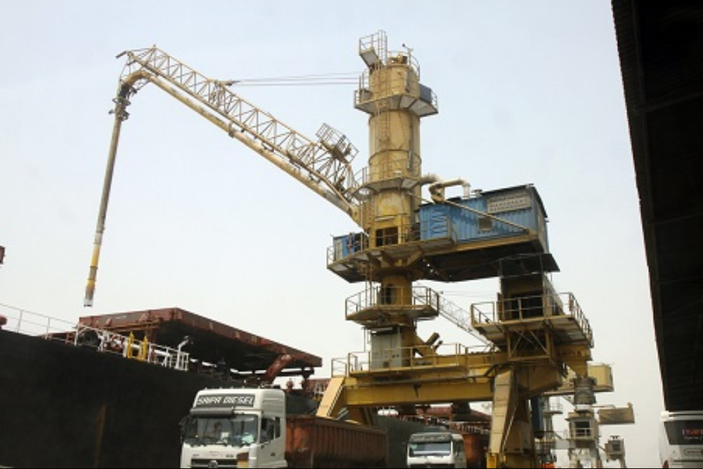 مدیرعامل بنادر: عملیات خروج کالاها به‌صورت شبانه‌روزی و بی‌وقفه در حال انجام است