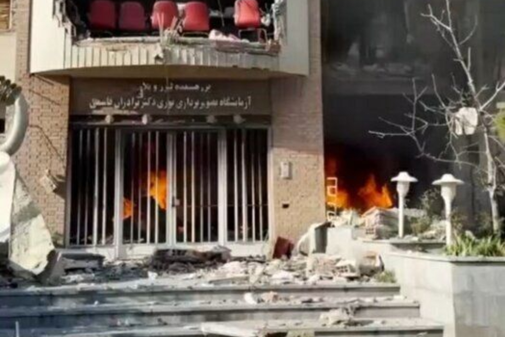 رئیس دانشگاه تهران خواستار مقابله به مثل در قبال حمله به دانشگاه بهشتی شد