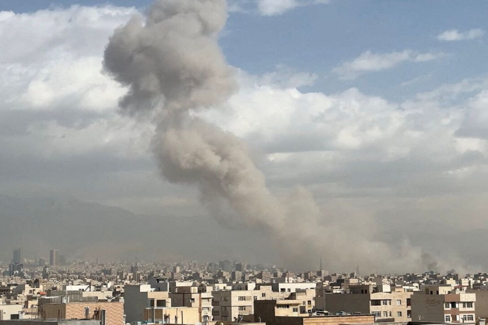 ادامه حملات دشمن آمریکایی-صهیونی به ایران/ حمله به مناطقی از کهگیلویه و اردبیل