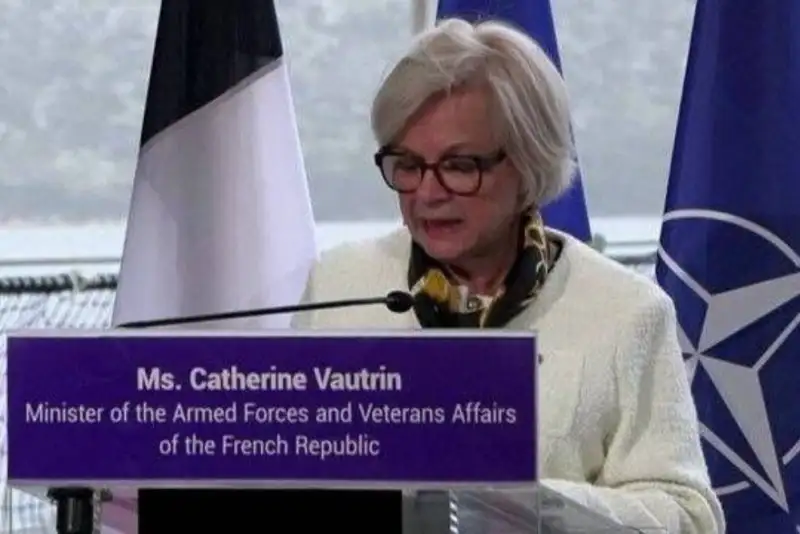 پاریس به اسرائیل سلاح نمی‌دهد