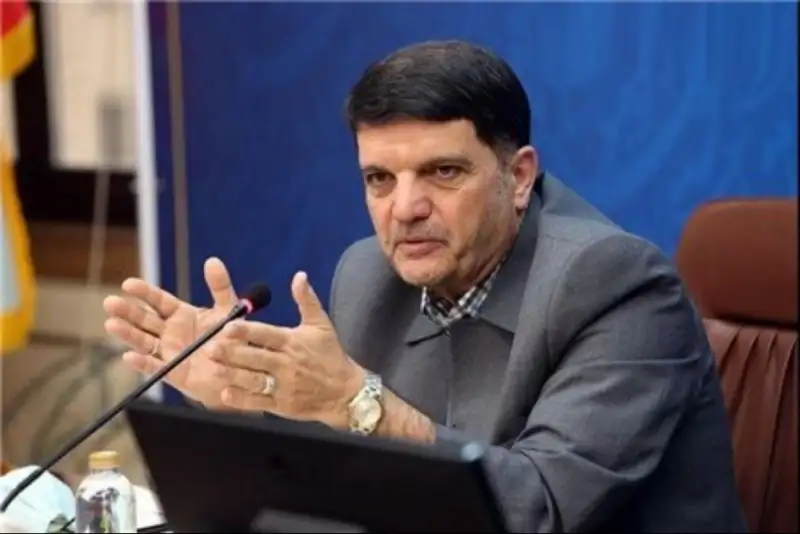 مهم‌ترین اولویت دولت تامین مواد اولیه برای تولید است