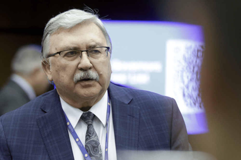 اولیانوف: ایران در برابر اولتیماتوم ترامپ تسلیم نمی‌شود