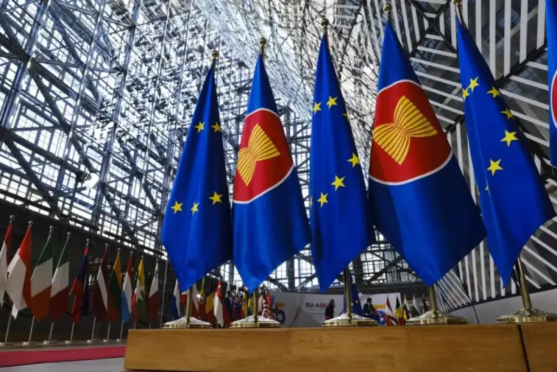 اتحادیه اروپا خطاب به ترامپ: از بمباران زیرساخت‌های غیرنظامی خودداری کن