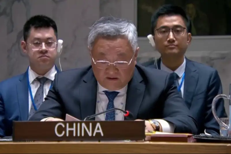 چین: علت اختلال در تنگه هرمز اقدامات غیرقانونی آمریکا علیه ایران است