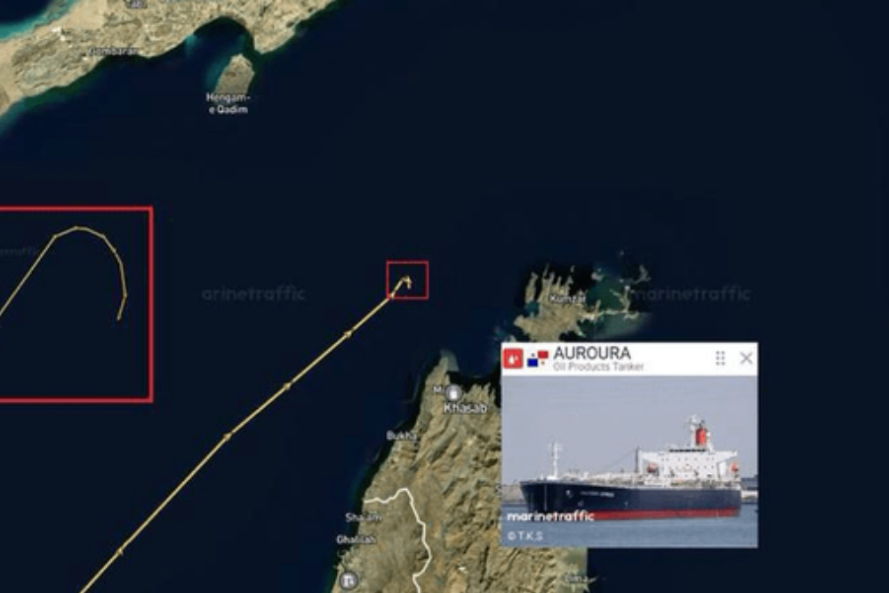 نفتکش‌ها از هرمز برگشت خوردند