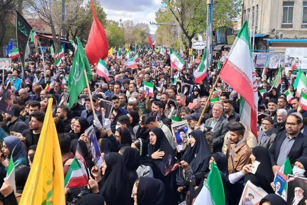 伊朗全国各地举行大规模活动，悼念最高领袖牺牲40天