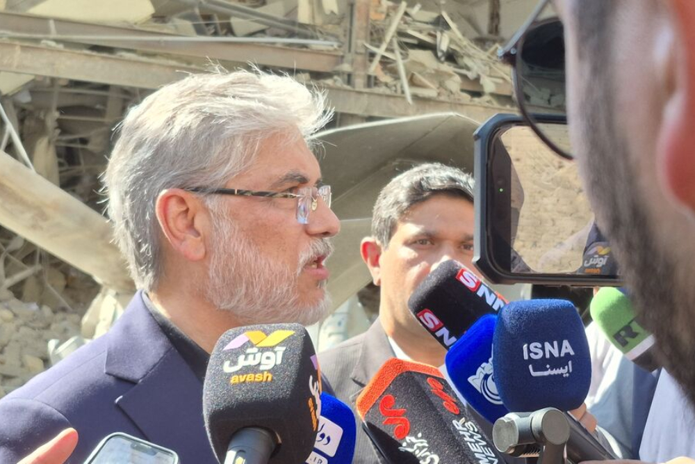 وزیر علوم خطاب به دانشجویان شریف: صدای علم ایران در دنیا باشید