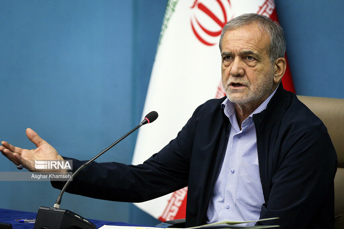 Iran will never leave Lebanese nation alone: President