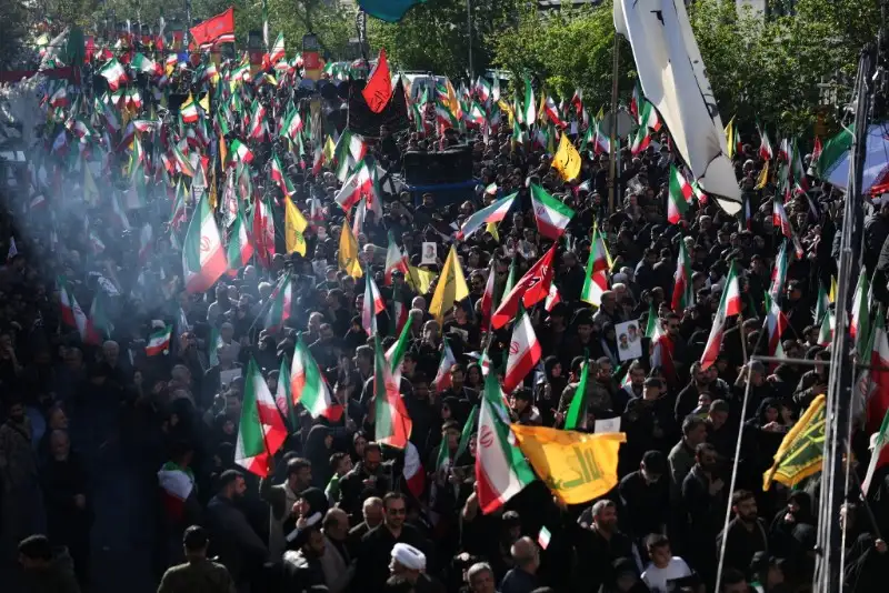 گزارش تصویری اختصاصی نورنیوز از چهلمین روز شهادت رهبر شهید انقلاب در تهران