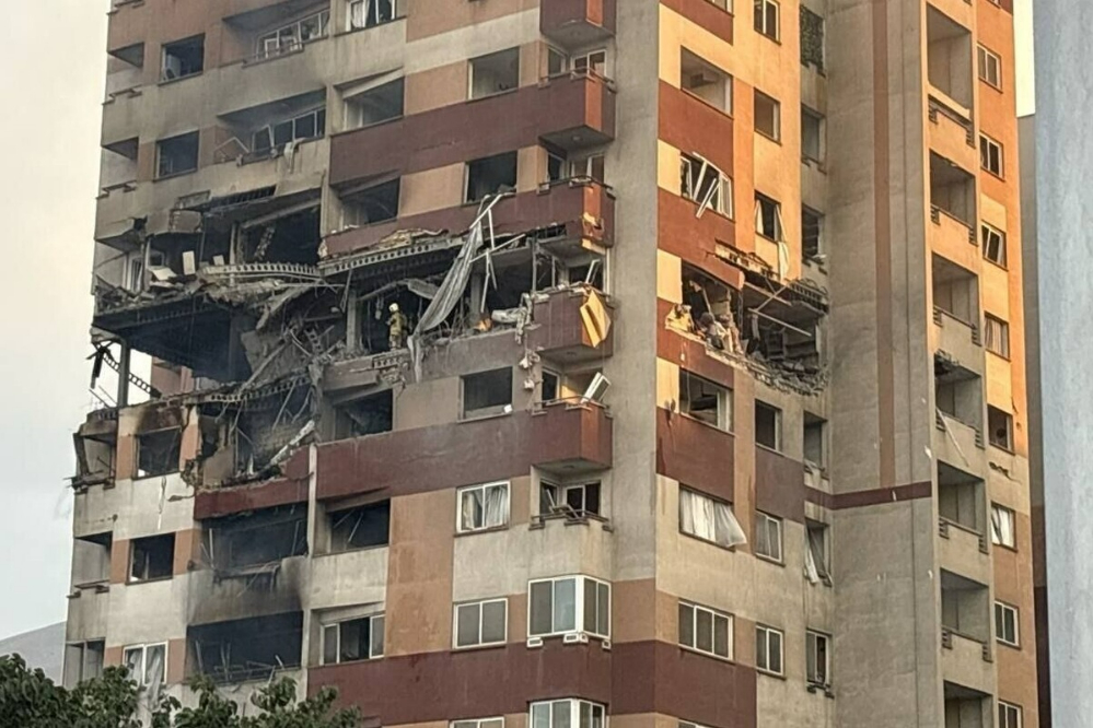 بازدید فرستاده دبیرکل سازمان ملل از مناطق آسیب‌دیده ایران