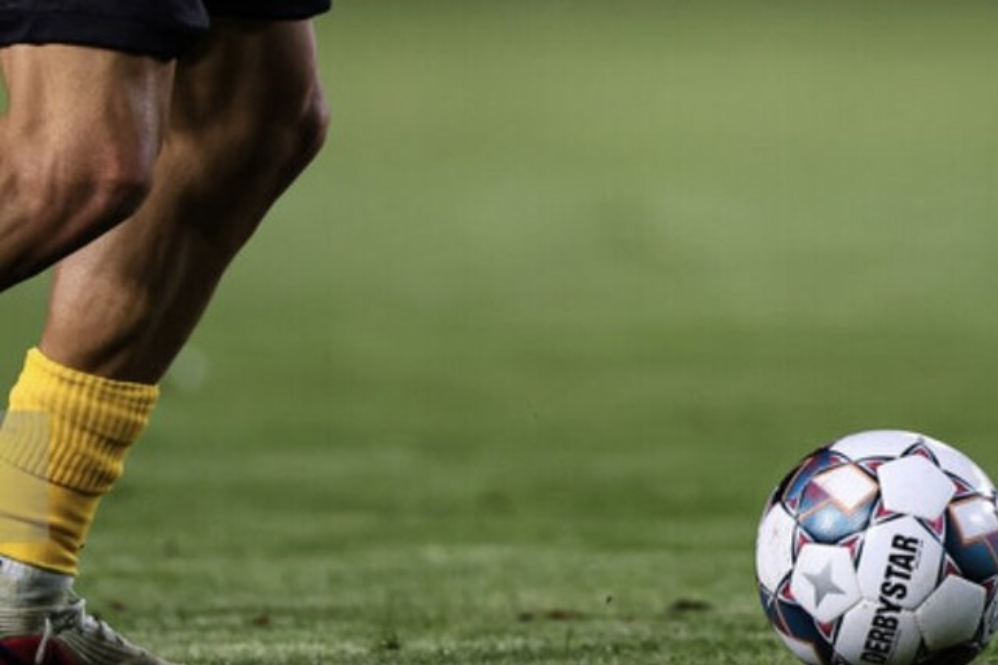 سرنوشت ادامه لیگ برتر یک‌شنبه مشخص می‌شود