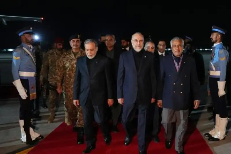 آخرین اخبار از سفر هیئت ایرانی به پاکستان برای شرکت در مذاکرات آتش بس